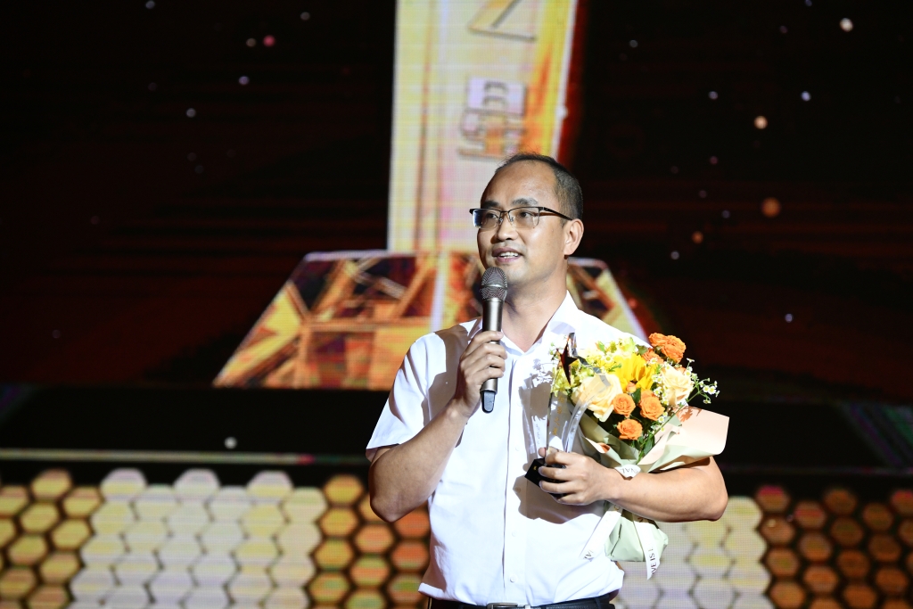 继续之星  周鑫